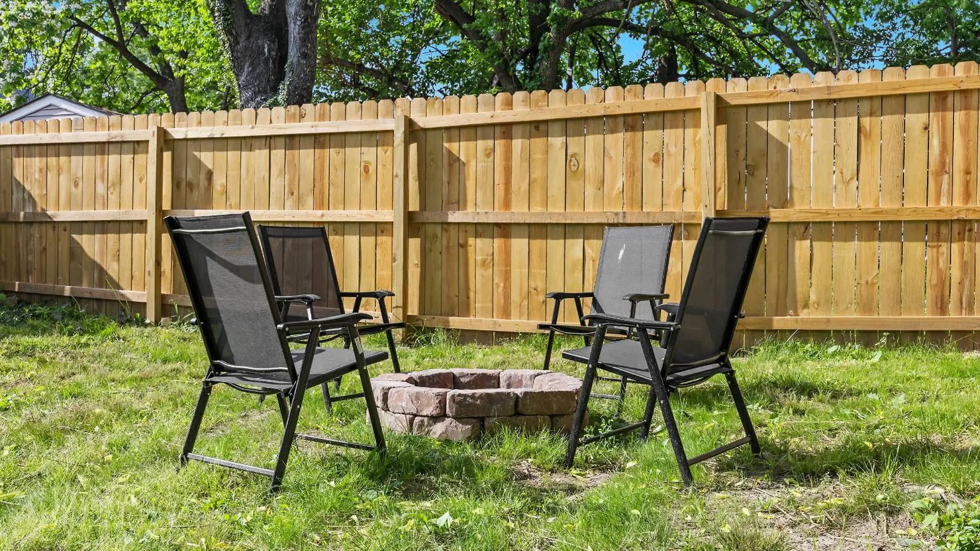Apartament Cozy 1St-Floor Flat 2Br Backyard Free Parking Louisville